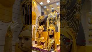 Dubai gold souq, the largest gold market in the world #dubaigoldsouk