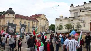 Тысячи болгар перед Парламентом на ШЕСТВИИ В ЧЕСТЬ 70-ЛЕТИЯ ПОБЕДЫ над ФАШИЗМОМ в ВОВ, 9.05.2015