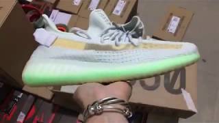 Yeezy Boost 350 V2 Hyper Space