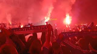 Real Oviedo 1 - Real Sporting de Gijón 0; recibimiento al autobús.