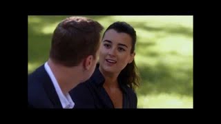 Ziva and McGee talk in the Navy Yard "Reunion" 07x02 #LOWIFUNNY