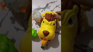 LION 🦁 TRICKY EATING BANANA TOY #asmr #toys #subscribe #shorts #satisfying