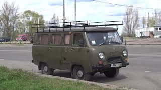 Old UAZ 452 loaf Tablet with roof rack. Kyiv Troetschyna Ukraine