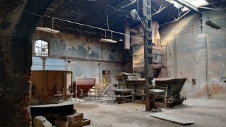 Urbex Lajt Nieczynny zakład produkujący specjalistyczne wyroby ceramiczne