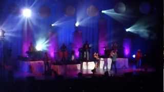 Colbie Caillat Feat. Gavin DeGraw - I Never Told You (Live) @ The Greek Theatre 08-19-12