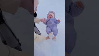 #cutebaby #shorts #youtubeshorts #snow #cutnessoverload  #share  #viralvideo #viral #funny #baby