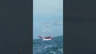 Perjalanan menyusuri Indonesia - Hati-hati di Jalan (Tulus) CHI8 #survival #mamasa #sailing #pinisi