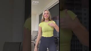 Addison Rae dancing on Tik Tok IoLIbyPe0rg 2020