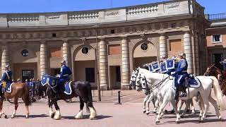 Schimbarea gărzii la Palatul Regal din Stockholm#Change of guard at the Royal Palace in Stockholm 4