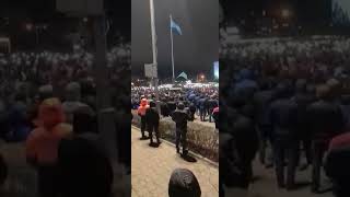 ПРОТЕСТЫ В Казахстане: В Актау сейчас ПРОХОДИТ НОЧНОЙ МИТИНГ. Все довольно мирно