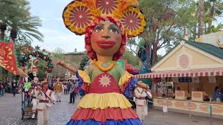 Disney Viva Navidad Street Party at DCA (11-21-21  4k)