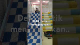 meluncur dari ketinggian 2 meter😆#seru #meluncur #ceritaku #holiday #holidayseason #video #videos