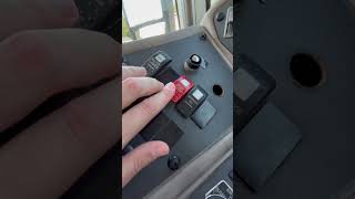 ‘04 IC CE 200 Master Switch On/Off #Schoolbuses #ICCE #shorts