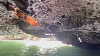 Boat Ride at Tam Coc| Entering to the last Cave 😮😍🇻🇳😇✌️ #vietnam #ninhbinh #hanoi  #shortsvideo