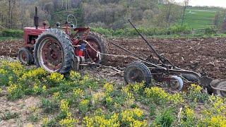 Plowing with the Farmall H