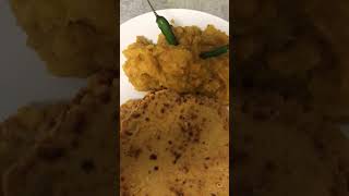 Desi Dinner with Makki ki Roti Aaloo ka Bharta and green mirchi Wow Yummy and delicious 😋|