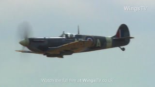 A whole load of Spitfires tailchase with FANTASTIC SOUND