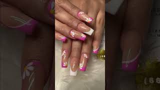 Pink & White French Tip nails #pinknail #frenchnails #floralnails #trendynails #trendingstyle