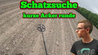 Kurze runde übers Feld mit dem Hund | Schatzsuche