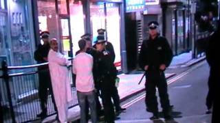 Tottenham Riots spread into Enfield & Brixton | Sky News | 08.08.11