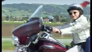 Harley Davidson HD Tri Glide - Wanda's Incredible Ride