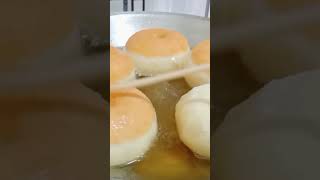 Goreng donat pakai api kecil