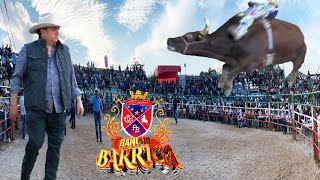 !! ARIEL BARRIGA TOMO EL PRIMER VUELO PARA LLEGAR A JUGAR SUS TOROS A POTRERILLOS MICHOACAN ¡¡