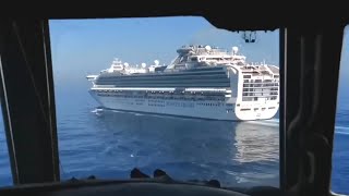 Ил-38Н пролетает рядом с круизным лайнером Sapphire Princess США