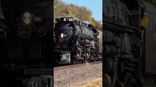 Big Boy 4014 rolls along