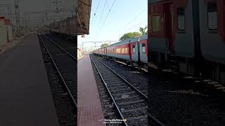 12617 || Mangala Lakshadeep Sf express (ERS) - (NZM) high speed 130 KmPh #tracksounds #shorts #train