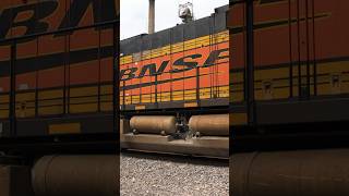 #BNSF leader with window protector Remember to subscribe #ES44AC #train #mexico #railway