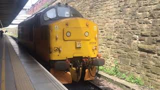 A RARE sight as colas rail class 37 nos 37219 creeps though Sheffield’ working york to derby as 0Z37