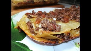 Лазанья с мясным соусом - Lasagne with meat sauce.