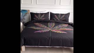 Colorful bedlinen maple leaf bedding set is great for nature lover.