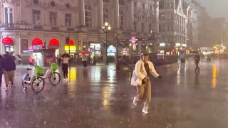 Heavy Rain London Walking Tour | Central London 2023