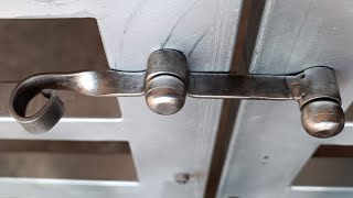 Chốt cửa tự chế tuyệt đẹp và đơn giản. Beautiful and simple homemade door latch.