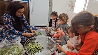 Green Bean Preparation: Cleaning, Washing, and Packaging with Fa'ezeh"