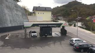 Police in BIH cleaning their own cars! Amazing!