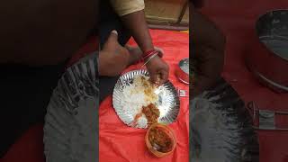 తింటున్న #food #foodeating #shorts #short #ytshorts #youtubeshorts #auto #cng #bajajautobs6 #cngauto