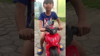 Kasihan tak punya motor balap #shorts