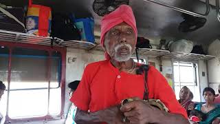 Bangla Baul Song : Singing By A Beggar In Local Train  ||BANGALI FOLK SONG|| BAUL SONG|| EKDAM DESI