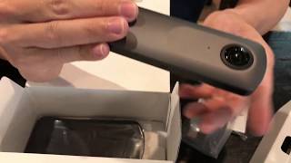 Ricoh Theta V - Unboxing