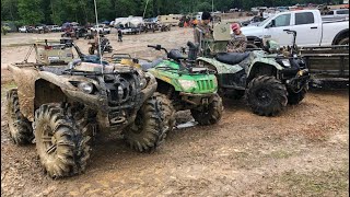 Grizzly 700 going through DEEP Water: Mud Daze 2019