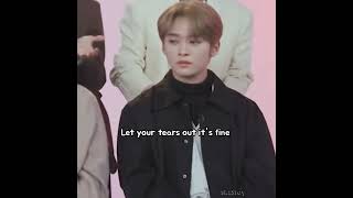 I wish I could hug him 🥺💔#kpop #straykids #leeknow