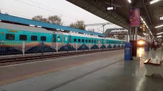 12413 Ajmer to jammu tawi pooja sf exp arrival Alwar jn.