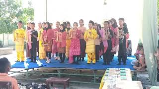 Penampilan Angklung Lagu Ibu Kita Kartini