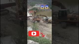 operator's skills #youtubeshorts ##shortsvideo #heavymachinery #excavator