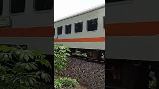 Kereta Api Penataran Dari Stasiun Lawang