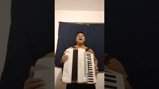 Cantando Cobijas Ajenas