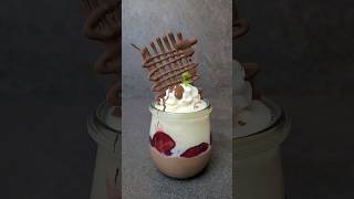 Fingerfood, Dessert im Glas Schokogitter, Deko Idee #chocolate #fingerfood #dessert #kitchen #shorts